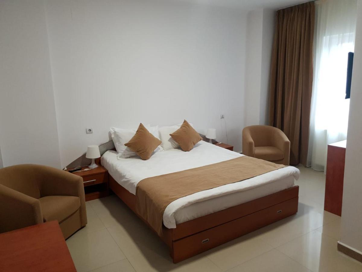 Hotel Top Central Βουκουρέστι Εξωτερικό φωτογραφία