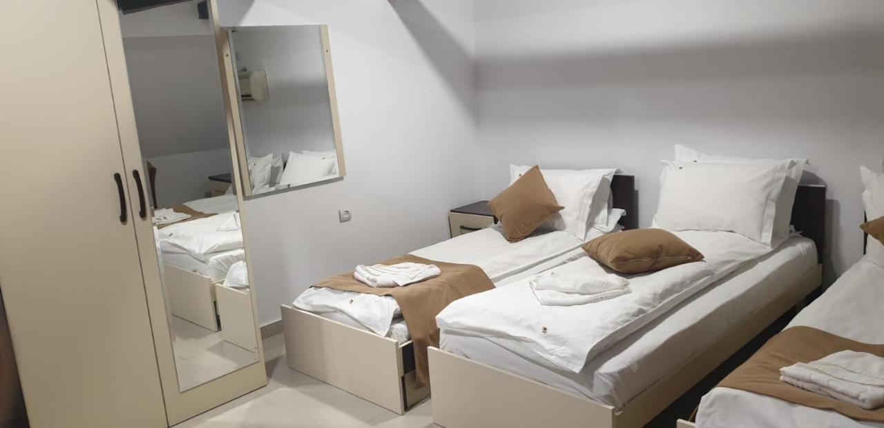 Hotel Top Central Βουκουρέστι Εξωτερικό φωτογραφία