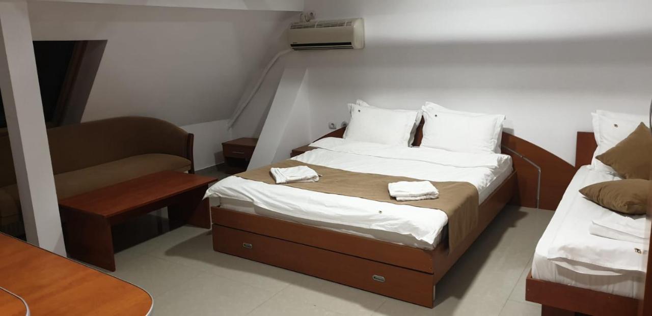 Hotel Top Central Βουκουρέστι Εξωτερικό φωτογραφία